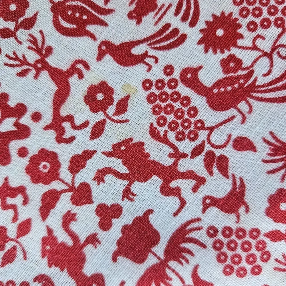 Vtg Round Tablecloth Red Cotton Handmade AOP Folk Art‎ Stag Cottage 4th July 80